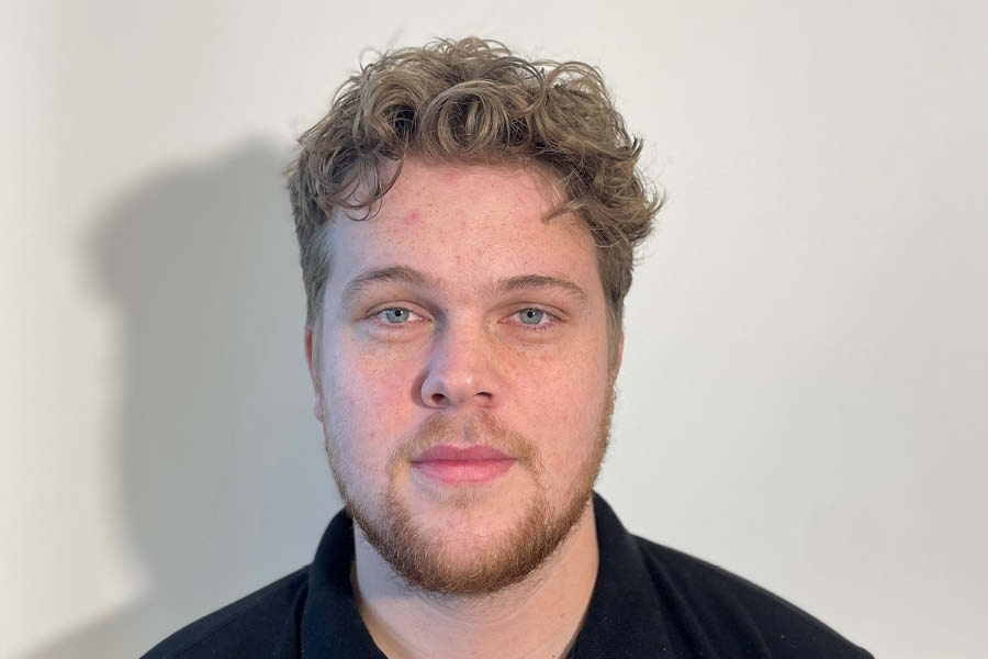 Kontakt 3 Emil Karlsson - Lektus El & Energi